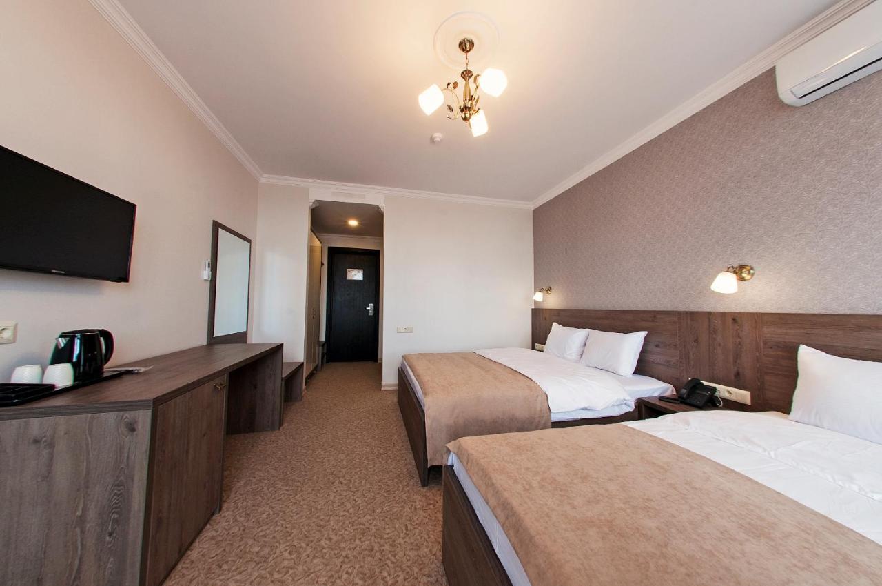 Old Garden Hotel باتومي المظهر الخارجي الصورة